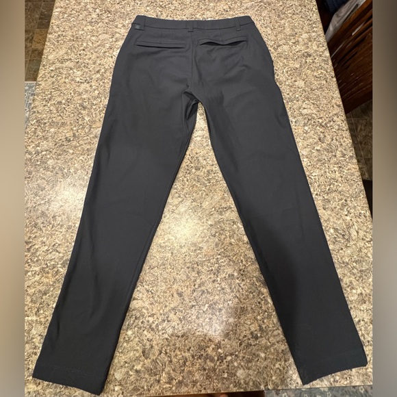 Lululemon Commission Pant – Slim Fit (Warpstreme) size 30 - Picture 2 of 4